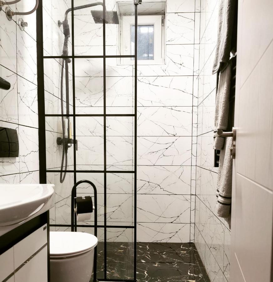 Apartment Gorila 1